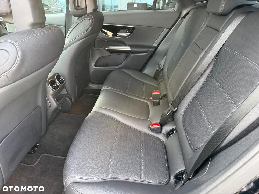 Mercedes-Benz GLC - 9