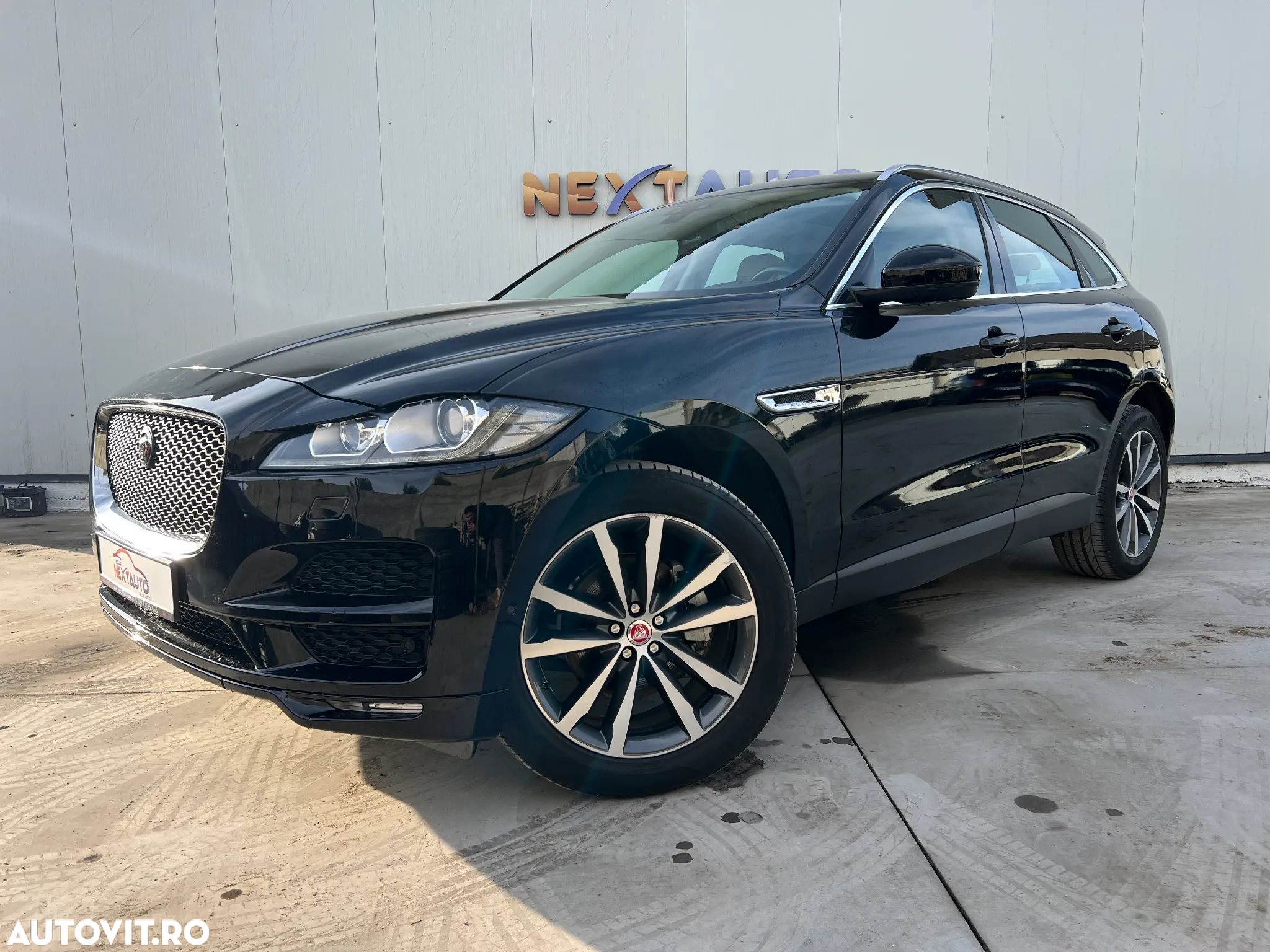 Jaguar F-Pace 20d AWD Aut. Prestige - 2