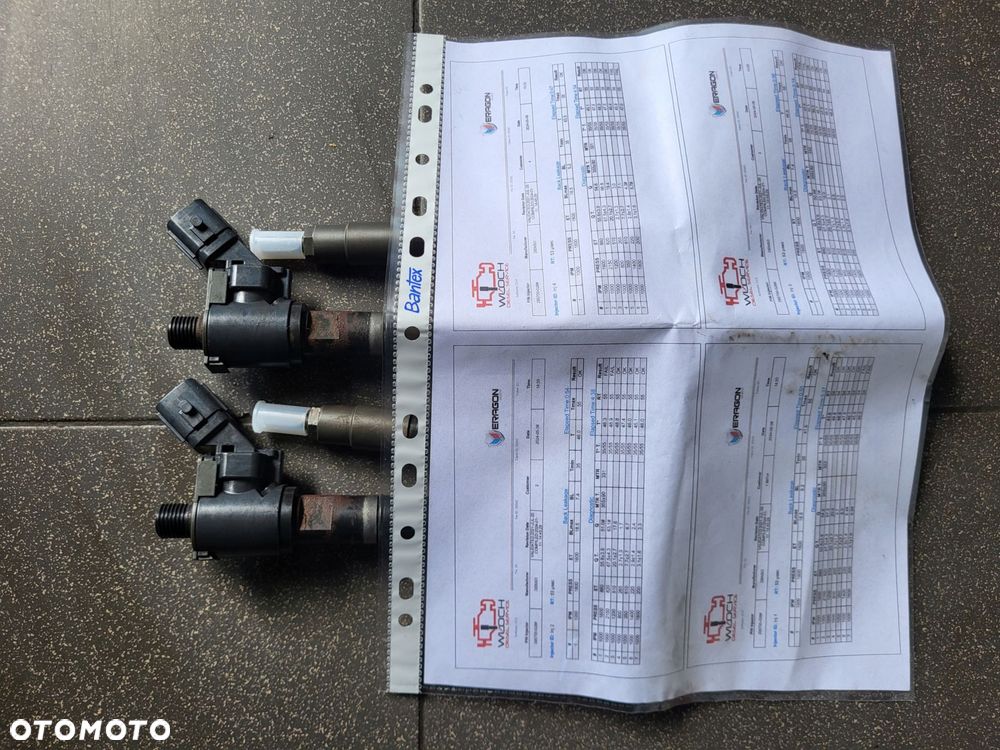 wtryskiwacz x4 komplet volvo v40 ii vea13-2370010-caa - 1