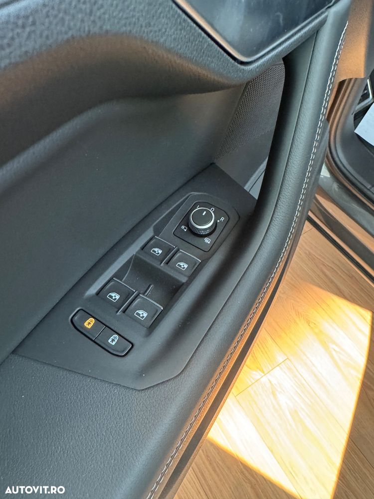 Volkswagen Touareg V6 TDI 4MOTION Elegance - 13