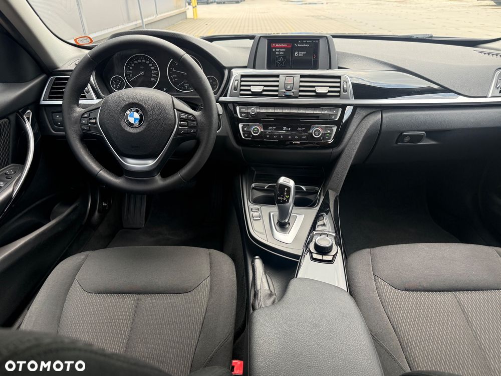 BMW Seria 3 320i Advantage - 6