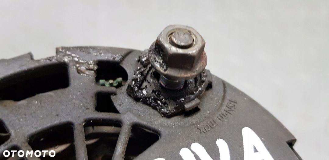 Chevrolet Captiva 3.2 Alternator - 3