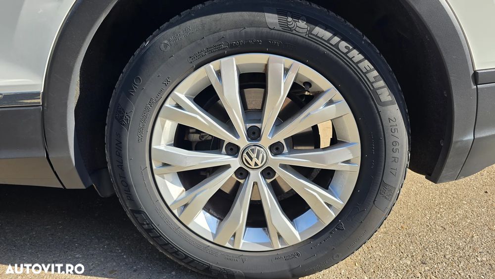 Volkswagen Tiguan - 16