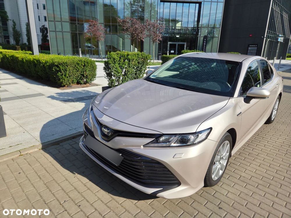 Toyota Camry 2.5 Hybrid Comfort CVT - 2