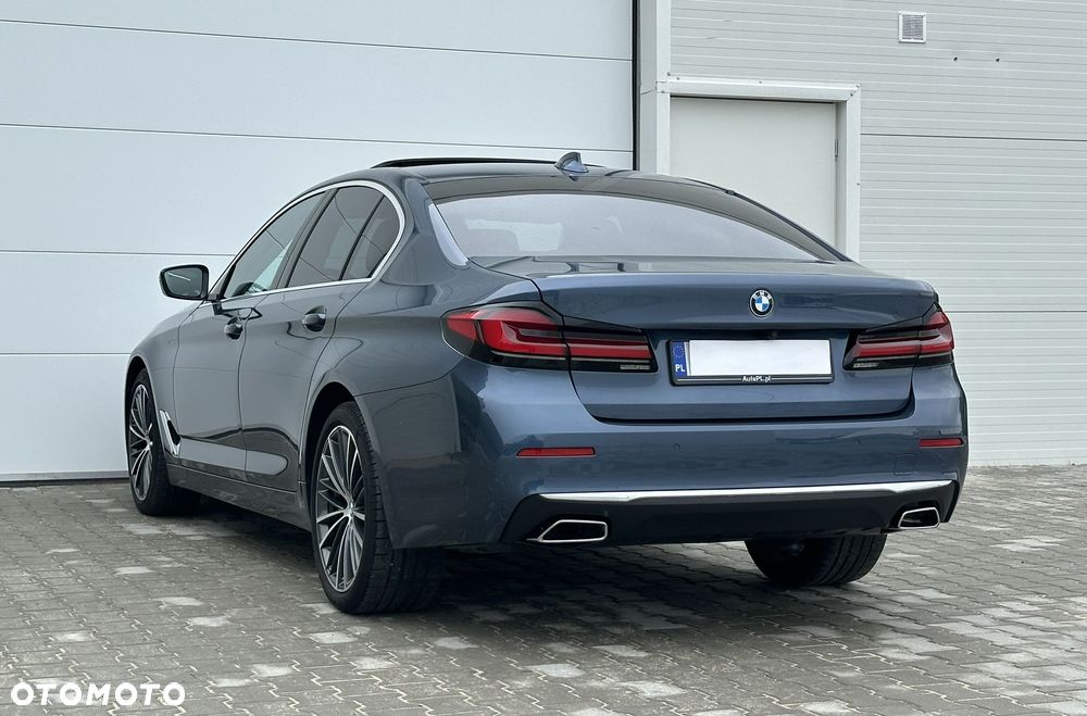 BMW Seria 5 530d xDrive mHEV Luxury Line - 11
