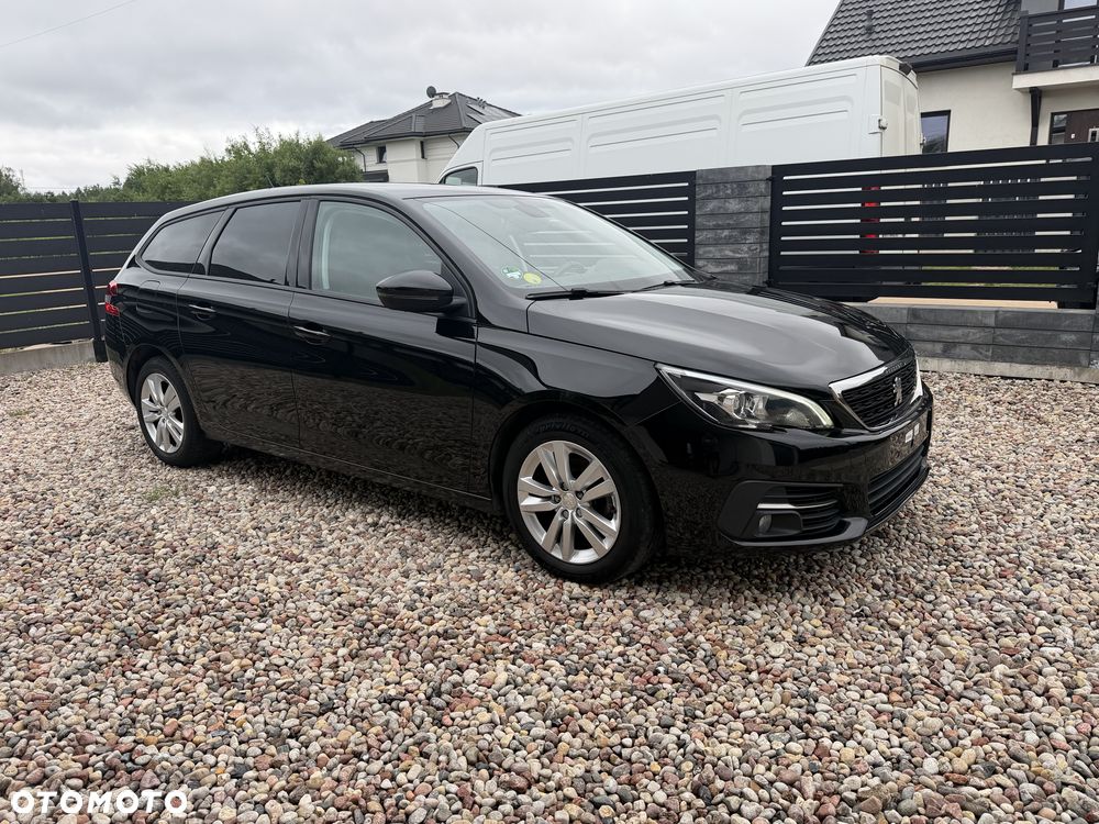 Peugeot 308 - 4