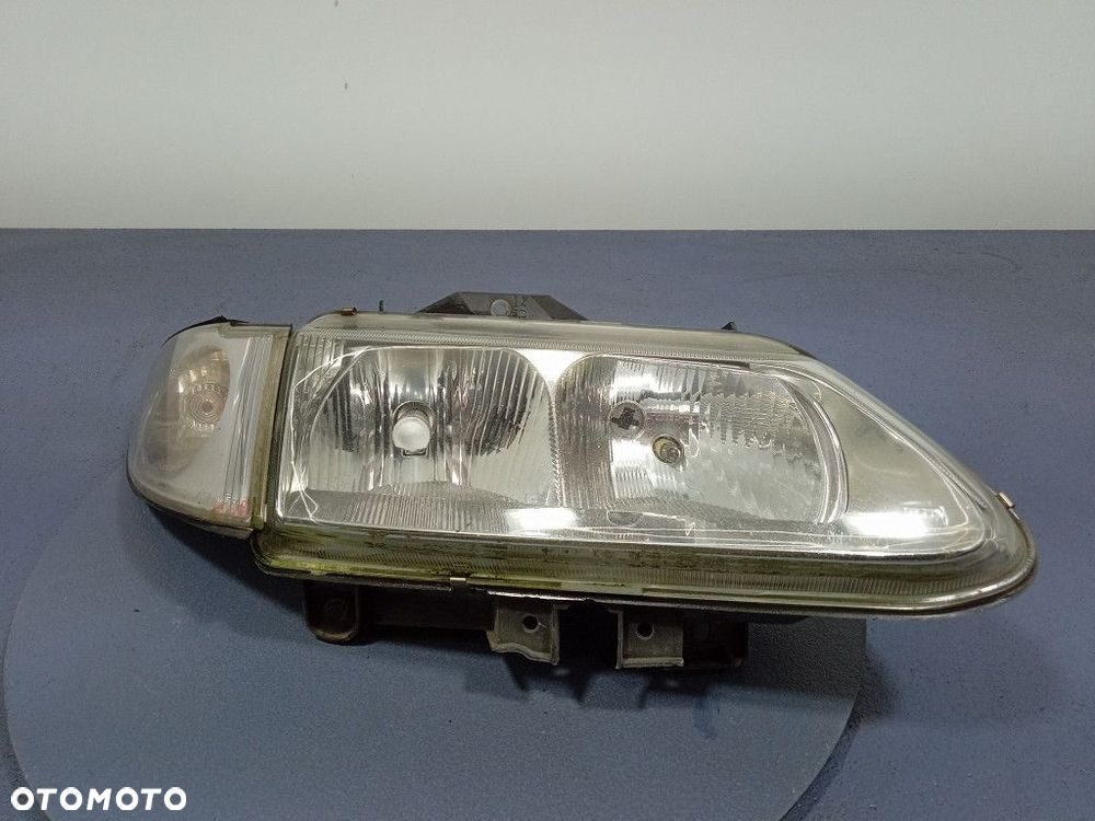 RENAULT ESPACE III LIFT REFLEKTOR PRAWY PRZEDNI LAMPA PRZÓD 89002587 - 1