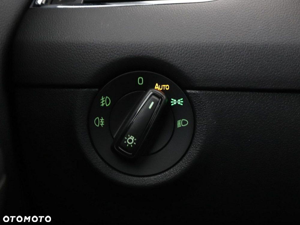 Skoda Octavia 1.4 TSI Ambition DSG - 32