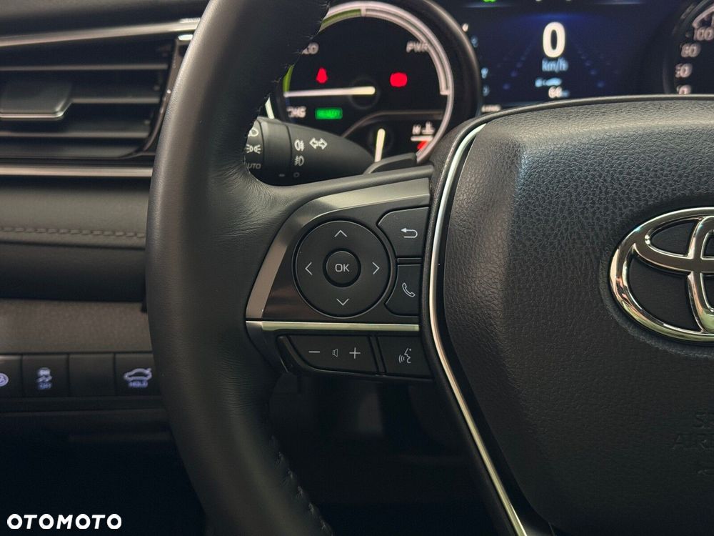 Toyota Camry 2.5 Hybrid Executive CVT - 22