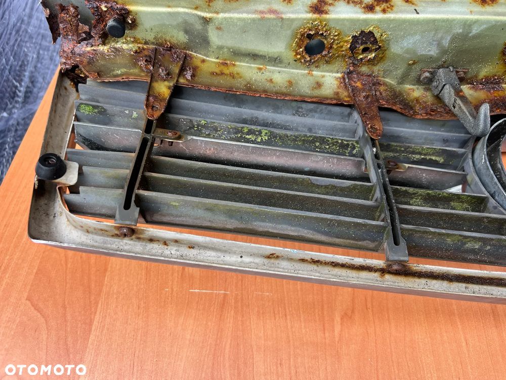 GRILL ATRAPA CHŁODNICY  MERCEDES SLC W107 C107 R107 - 15