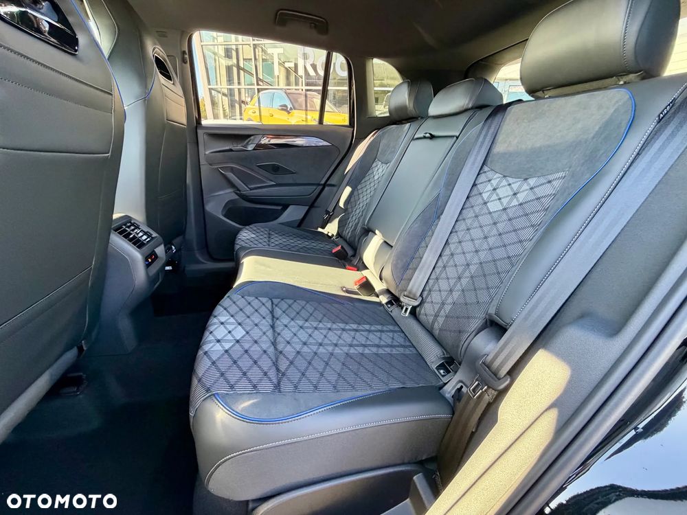 Volkswagen Tiguan - 9