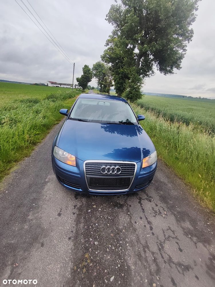Audi A3 Sportback 1.8 TFSI Attraction - 12