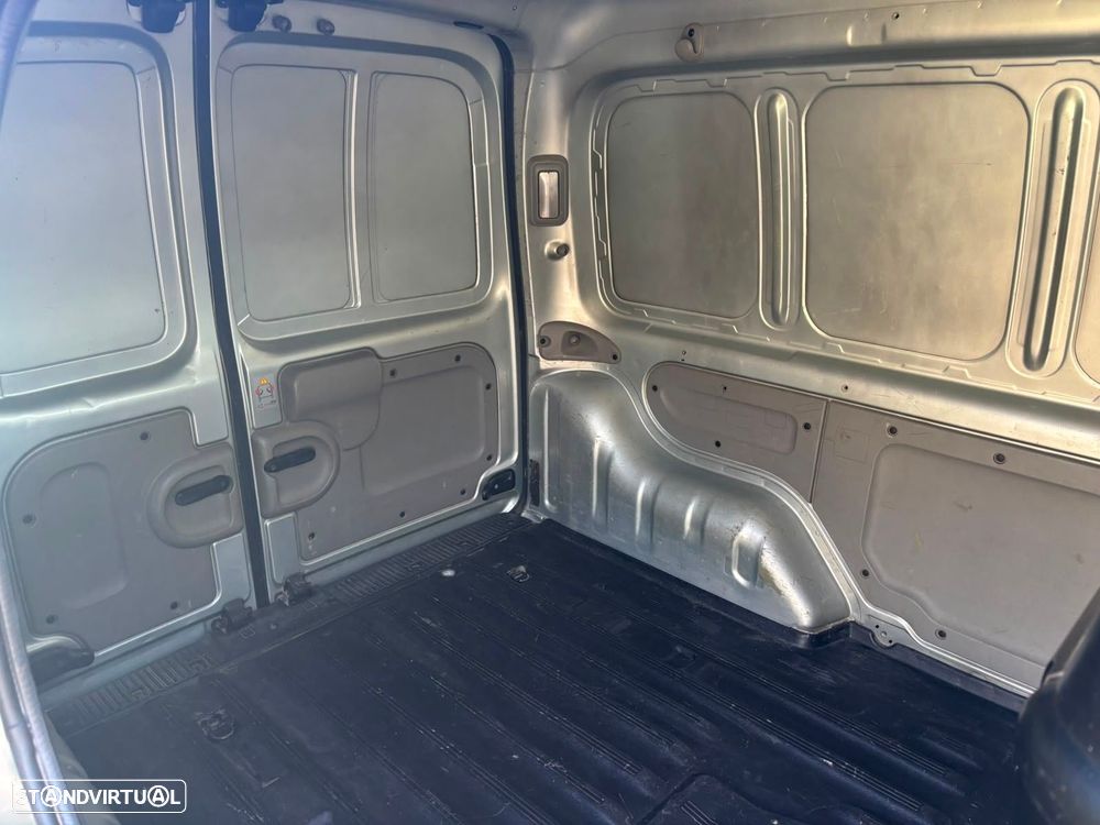 Renault Kangoo 1.5 dCI 70cv - JLL + AR CONDICIONADO - 17