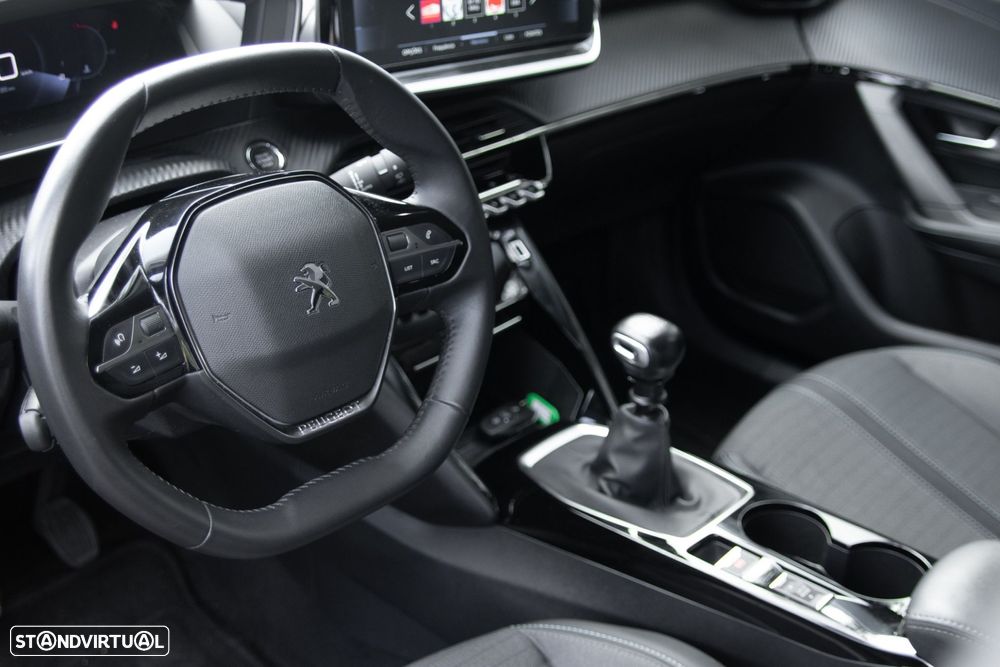 Peugeot 2008 1.2 PureTech Allure Pack - 13