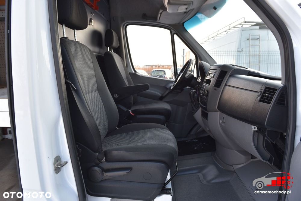 Mercedes-Benz Sprinter - 15