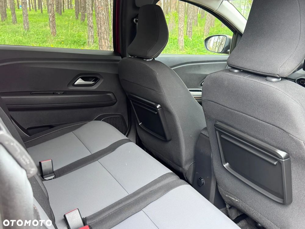 Dacia Jogger TCe 110 Expression - 12