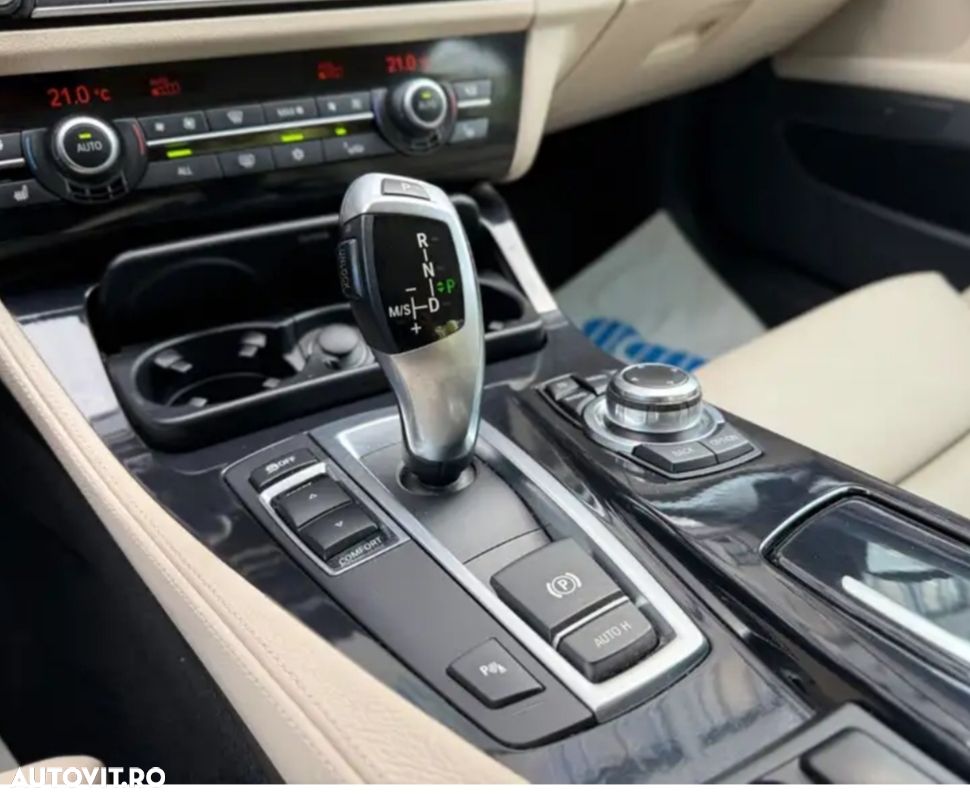 BMW Seria 5 520d Aut. Luxury Line - 14