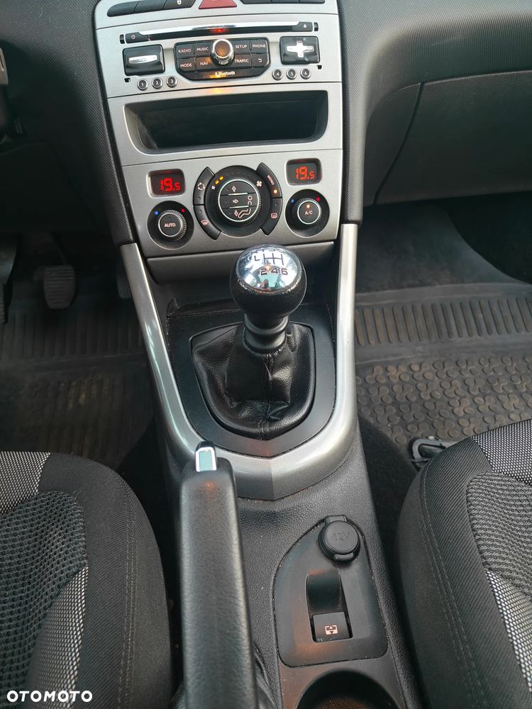 Peugeot 308 1.6 HDi Premium - 11