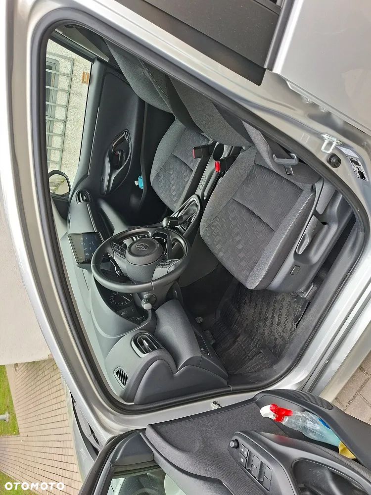 Toyota Yaris 1.5 Style CVT - 3