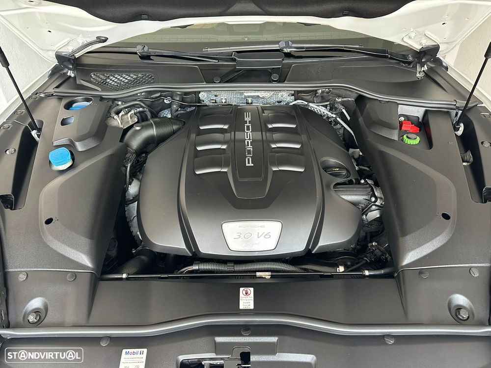 Porsche Cayenne Tiptronic S - 48