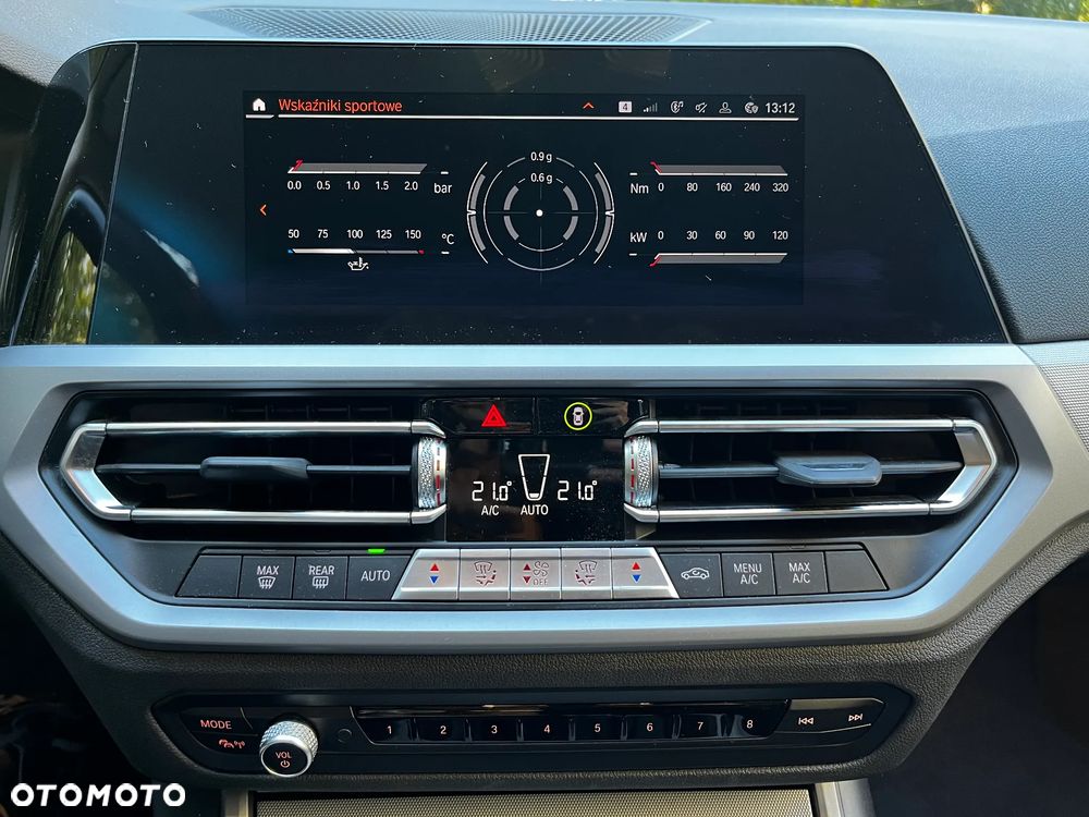 BMW Seria 3 318i - 9