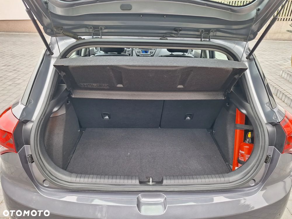 Hyundai i20 1.2 Comfort - 33