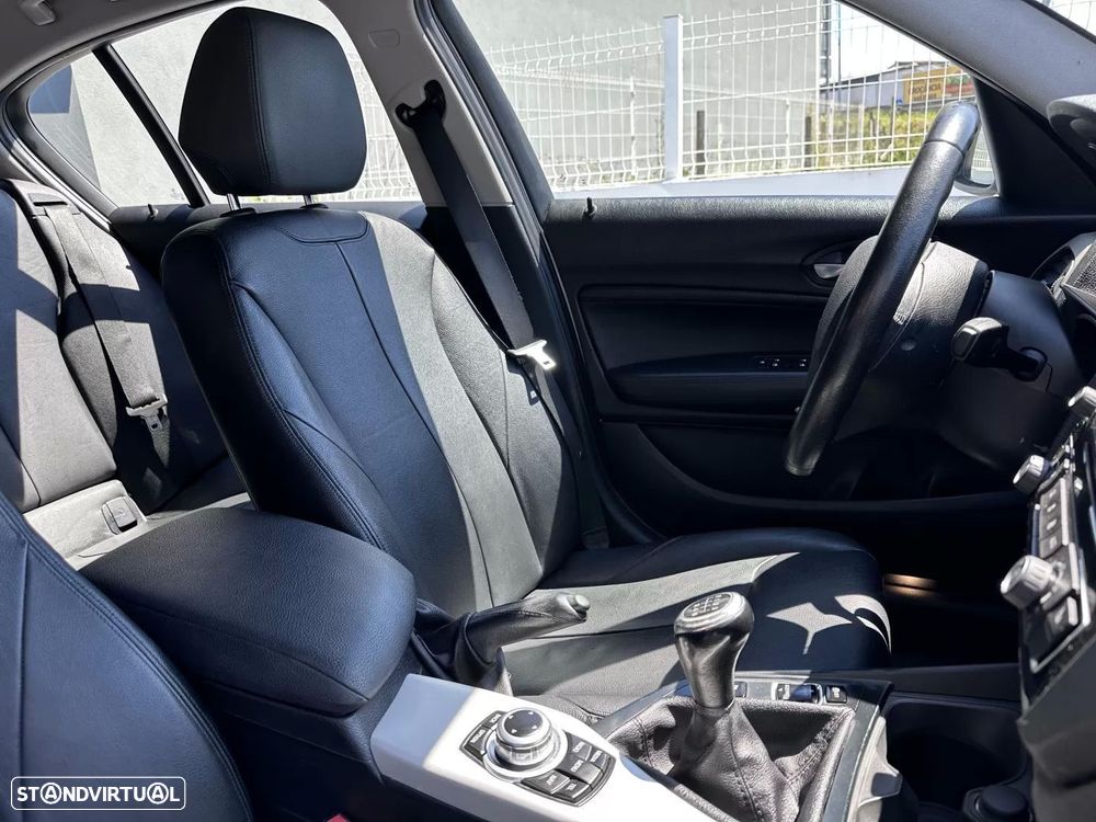 BMW 116 d Sport Line - 45