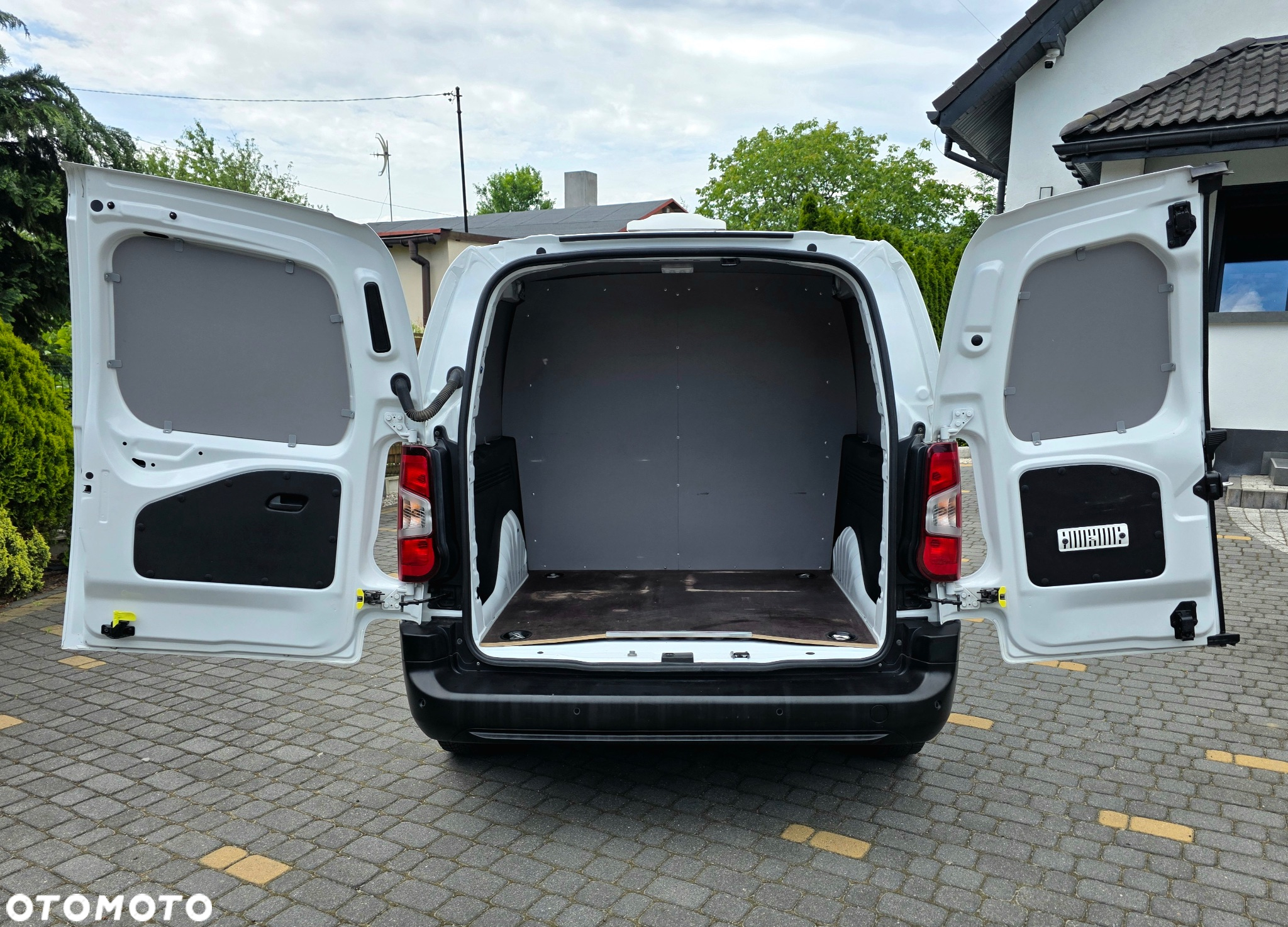 Peugeot Partner 1.5 BlueHDI S&S L2 (bryg.) - 10
