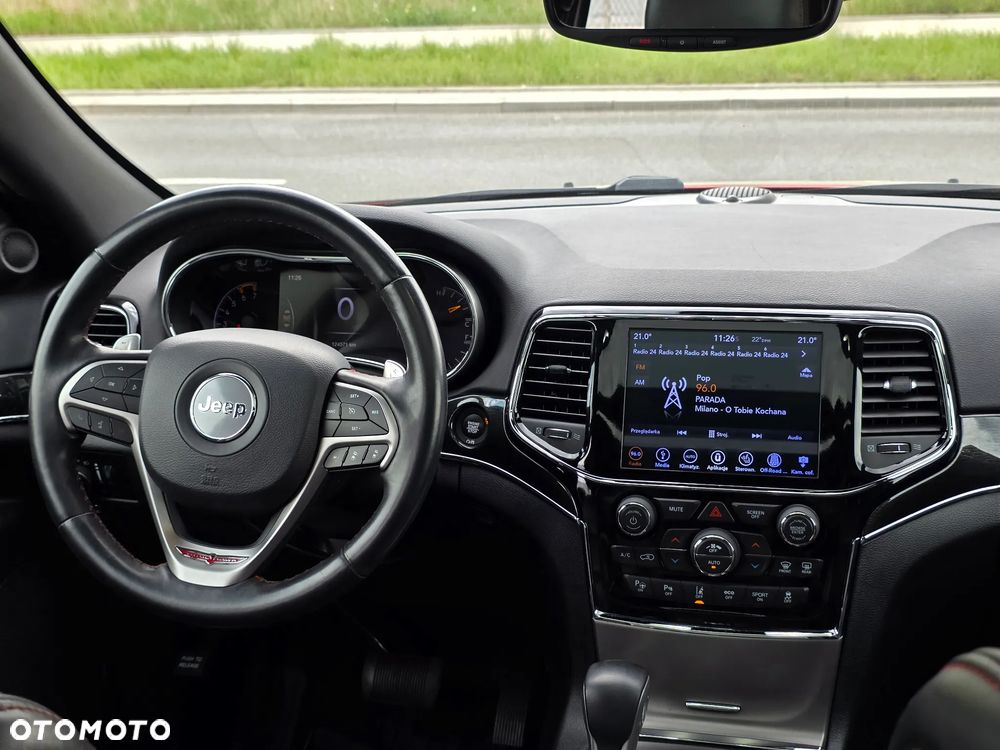 Jeep Grand Cherokee - 23