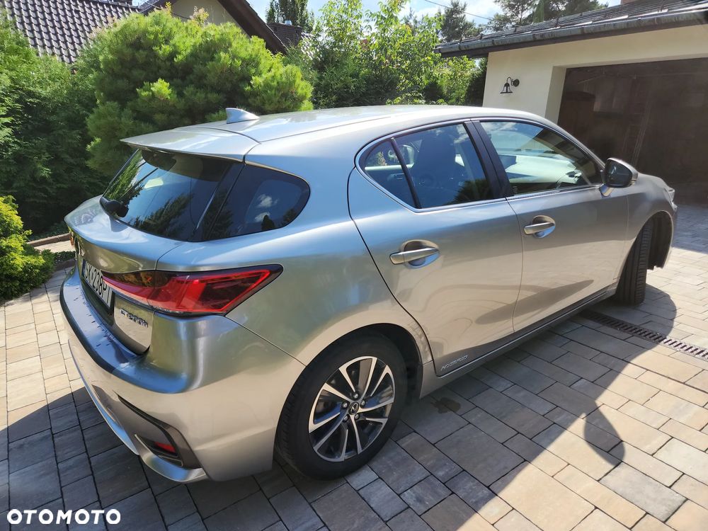 Lexus CT - 5