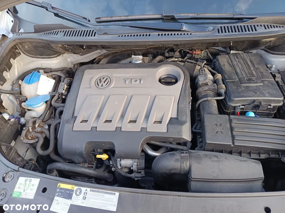 Volkswagen Touran - 8