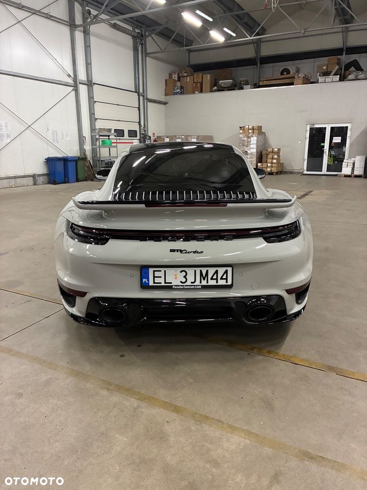 Porsche 911 Turbo - 5