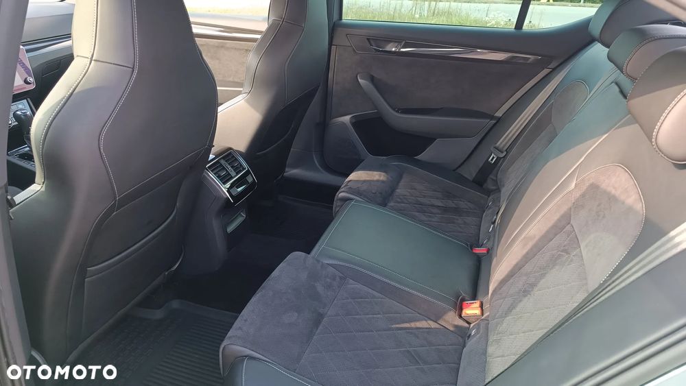 Skoda Superb 2.0 TSI 4x4 Sportline DSG - 11