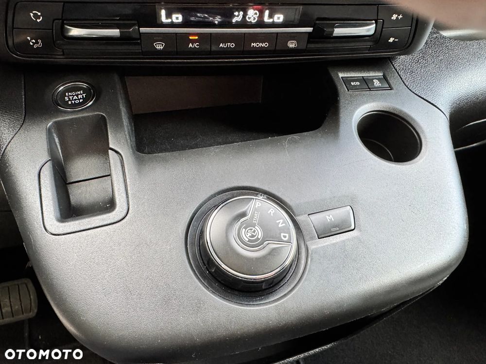 Opel COMBO L1 Automat - 30