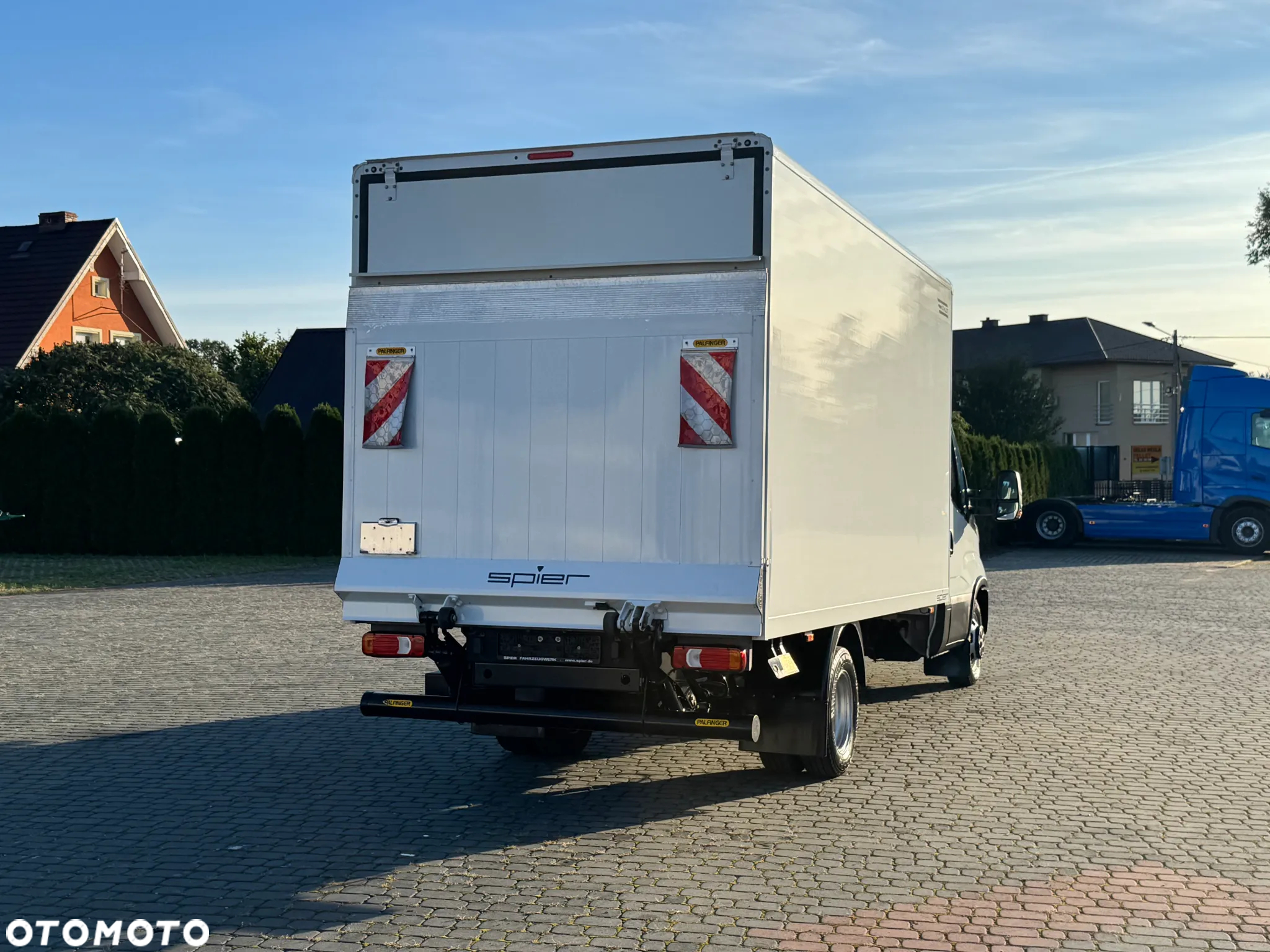 Iveco DAILY 35C16 - 8