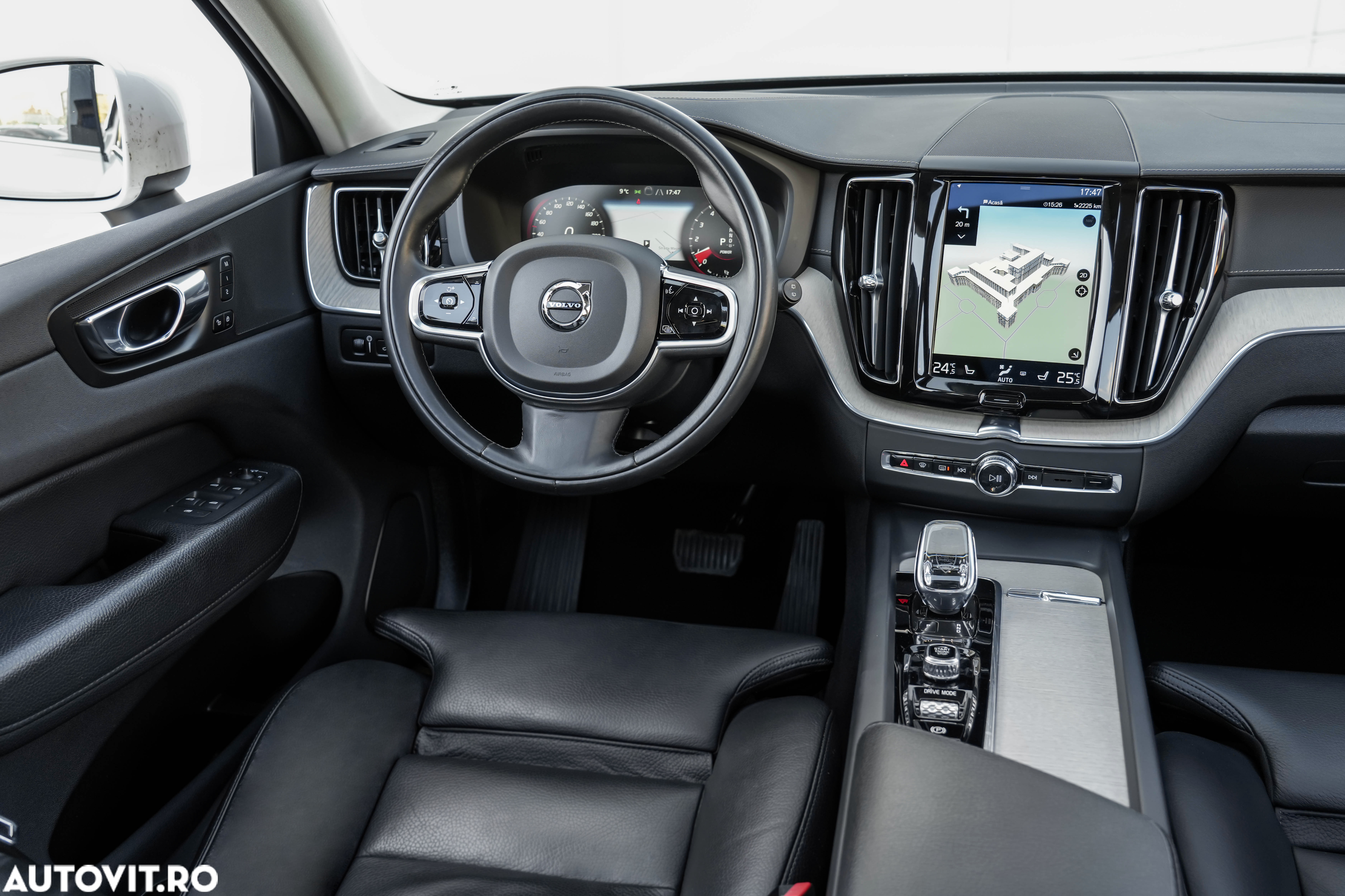 Volvo XC 60 T8 Twin Engine AWD Inscription - 4