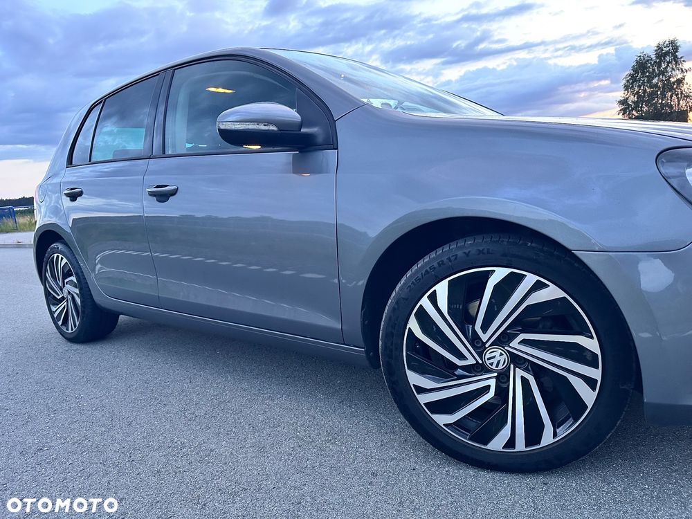 Volkswagen Golf 2.0 TDI Highline - 14