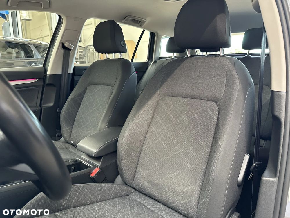 Volkswagen Golf 2.0 TDI Life - 12