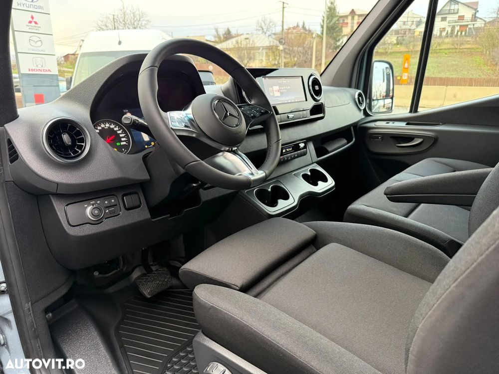 Mercedes-Benz Sprinter 317 CDI Furgon Lung PRO - 8