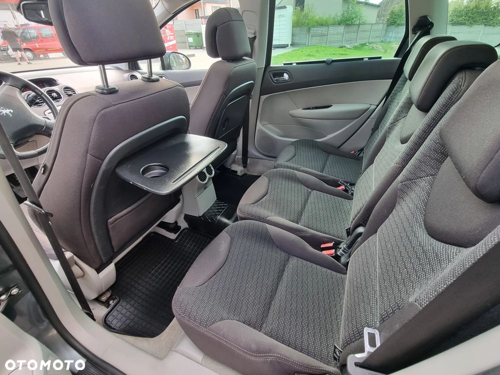 Peugeot 308 1.6 Premium Plus - 21