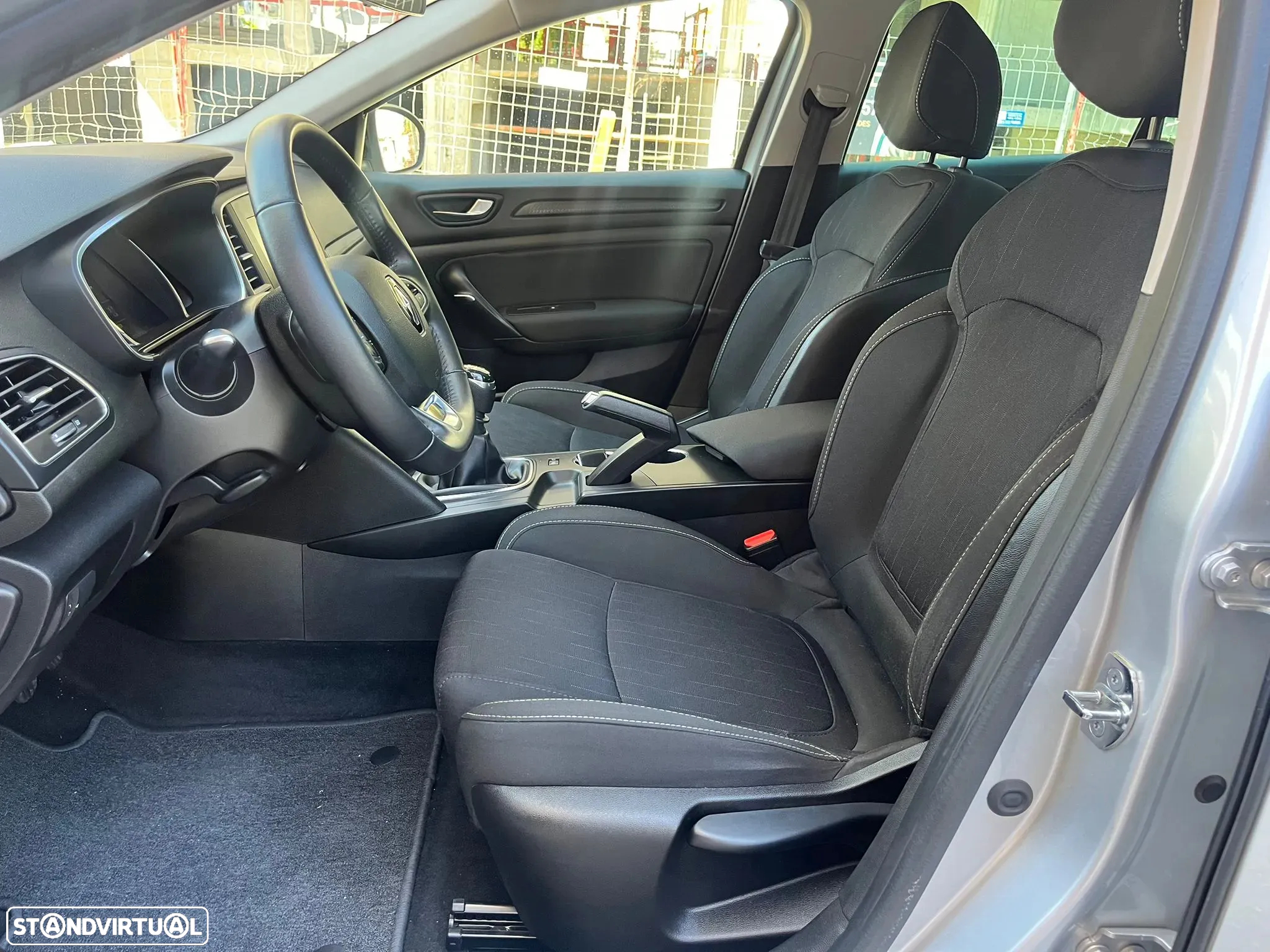 Renault Mégane Sport Tourer 1.5 Blue dCi Limited - 24