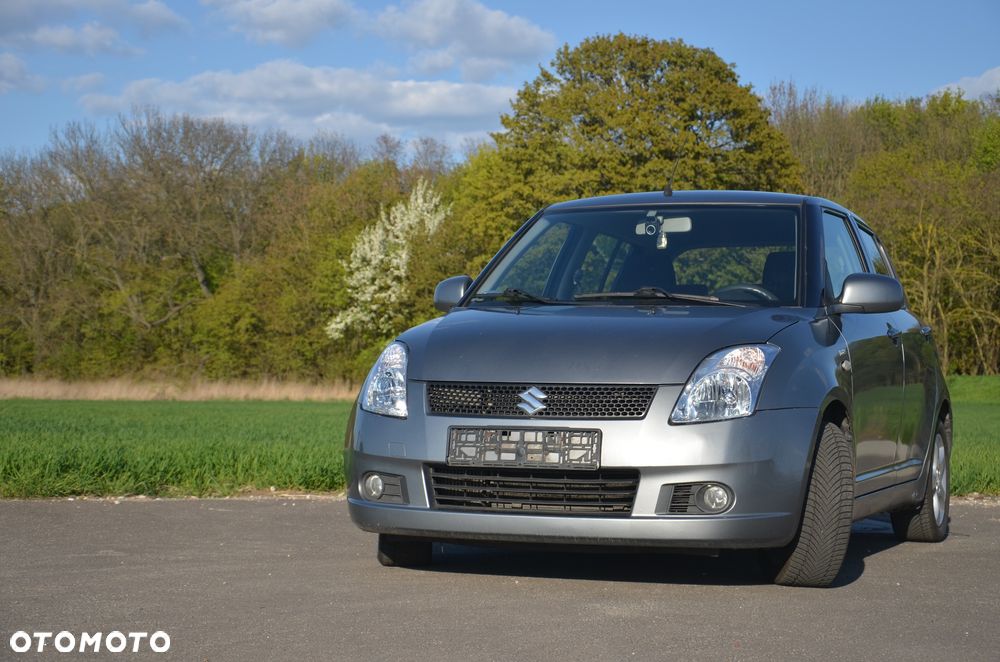 Suzuki Swift - 2