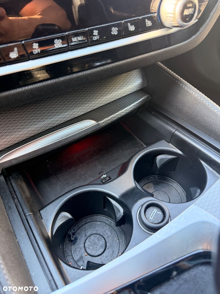 BMW Seria 5 - 24