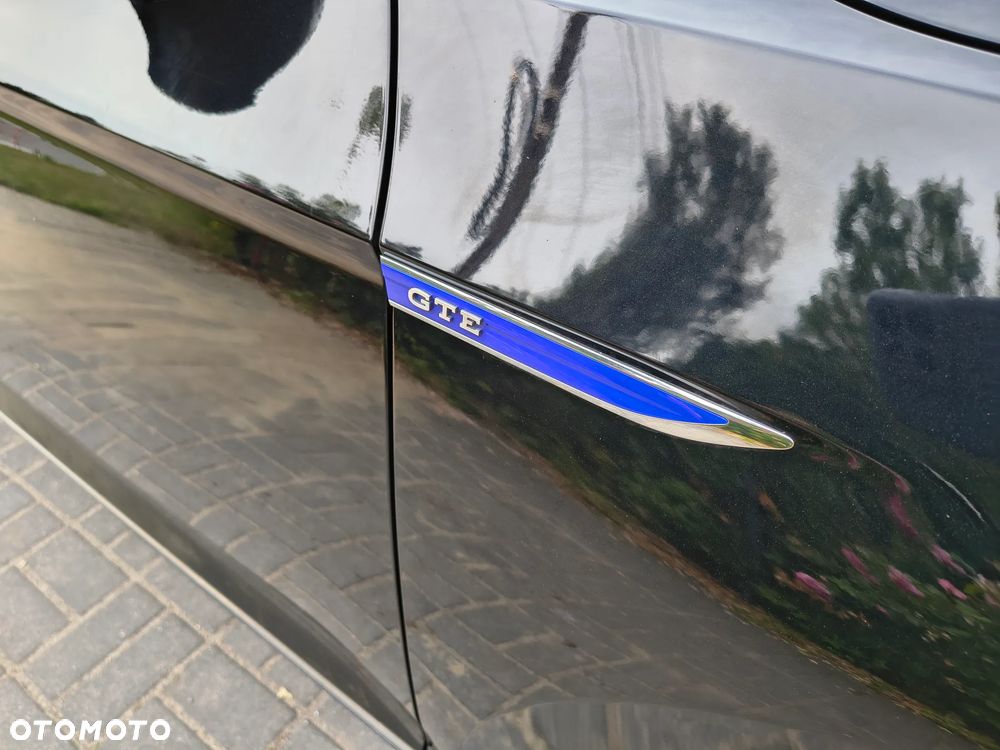 Volkswagen Passat - 11