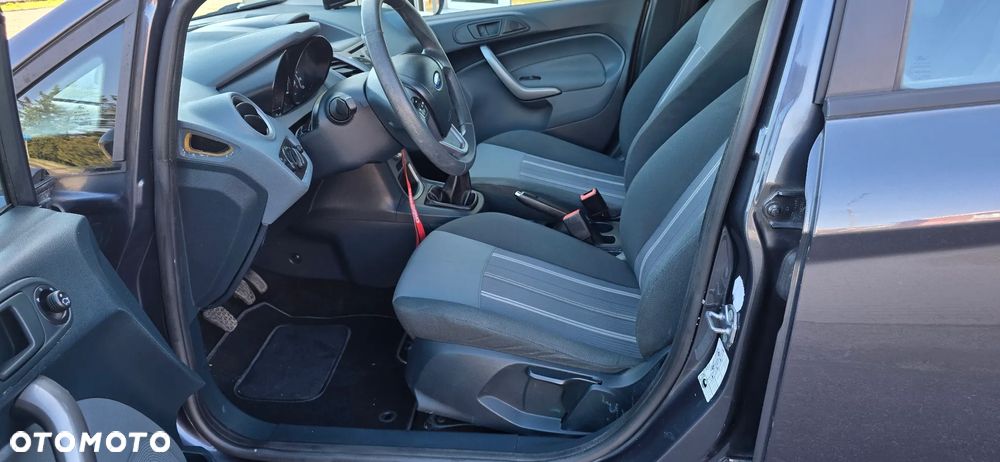 Ford Fiesta 1.25 Celebration - 7