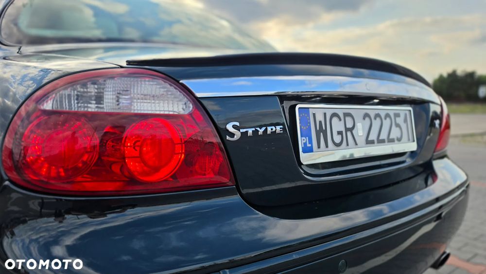 Jaguar S-Type 4.2 V8 Executive - 20