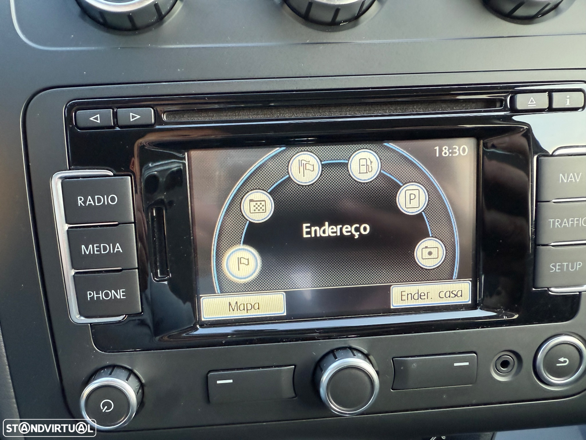 VW Touran 1.6 TDI DPF BlueMotion DSG Comfortline - 30