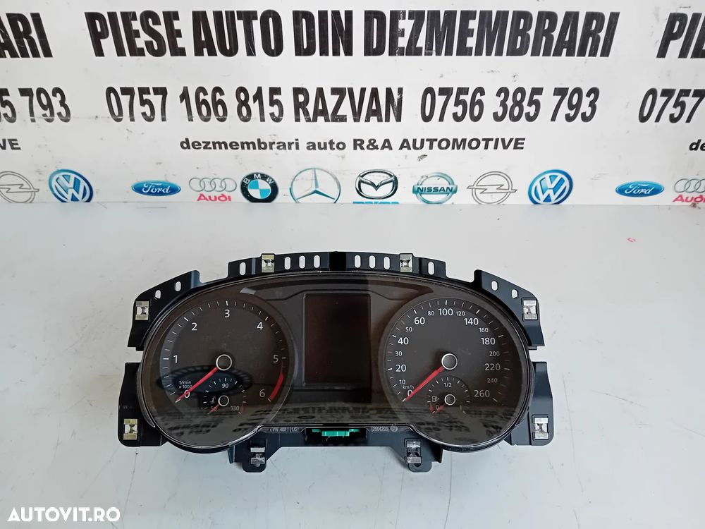 Ceasuri Bord Vw Passat B8 2.0 Diesel Automat Cod 3G0920741D An 2014-2020 Motor DFG - 1