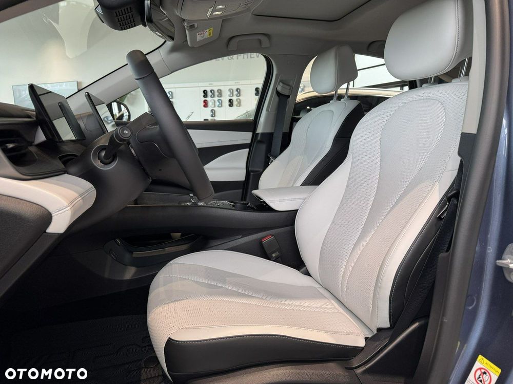 BYD Inny - 8
