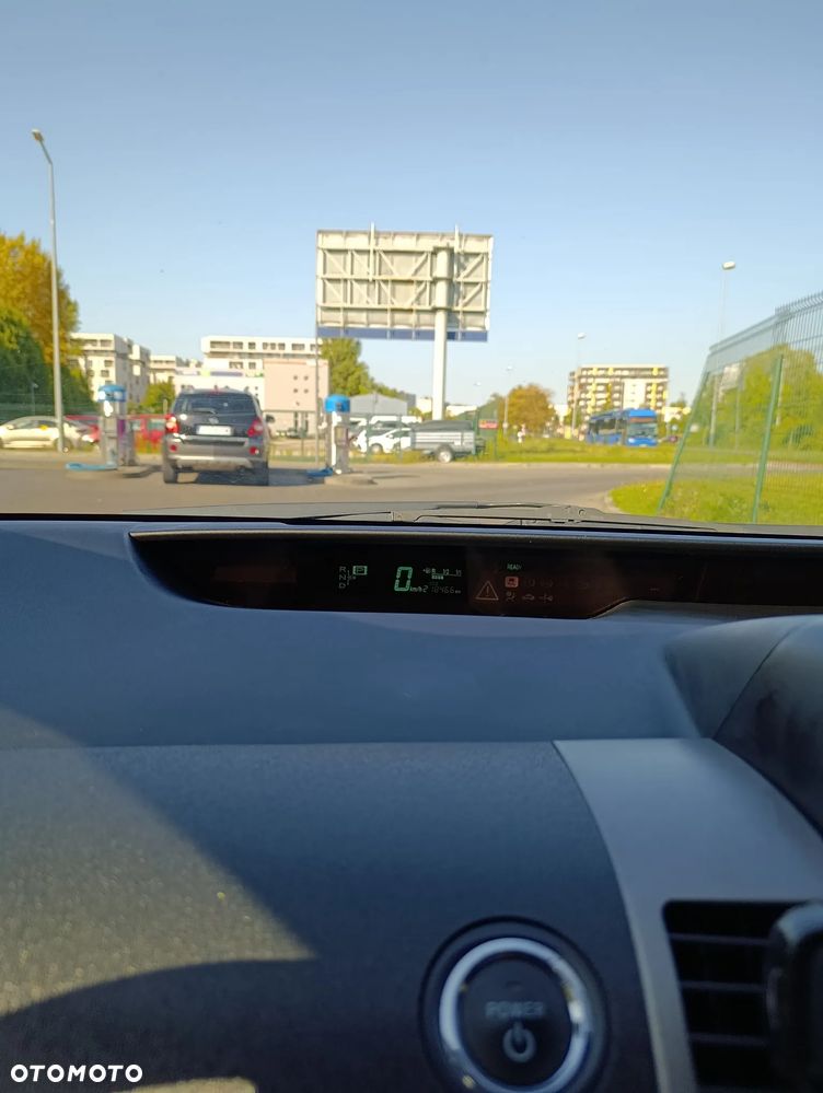 Toyota Prius 1.5 VVT-i Prestige - 12
